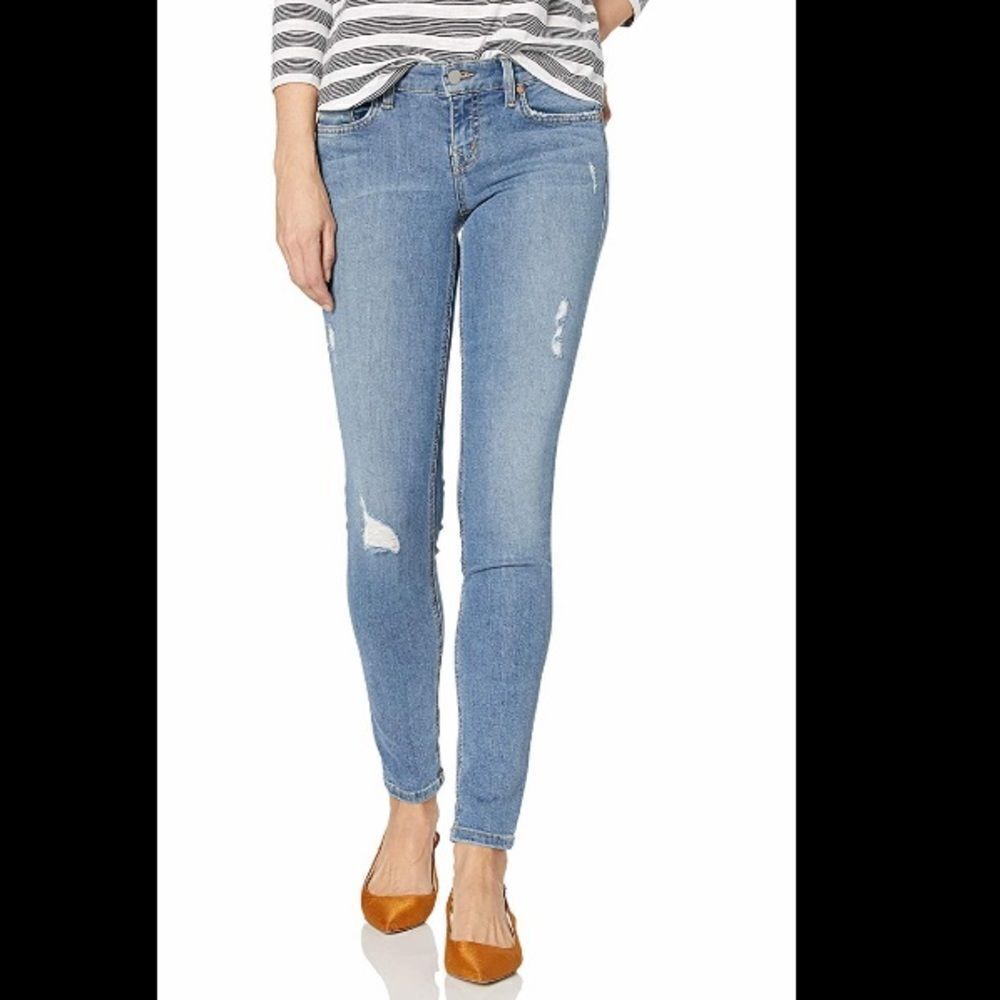 New Level 99 Liza skinny jeans. Size 27